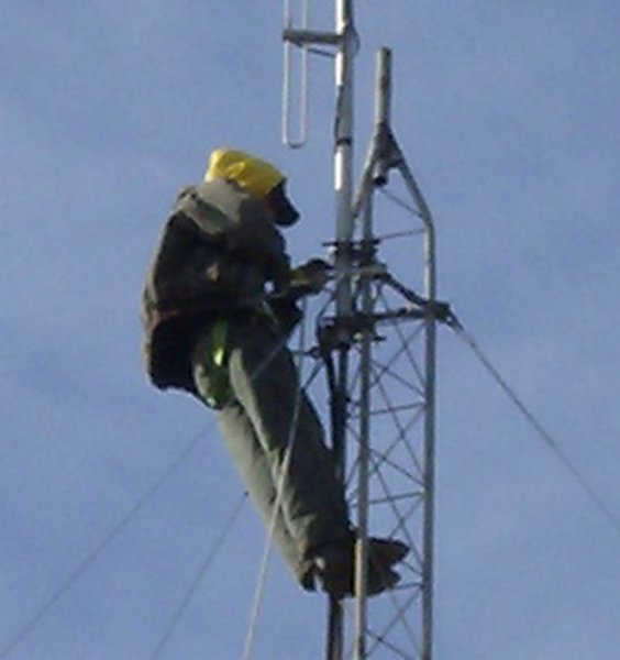 removingoldantenna.jpg